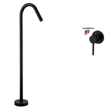 Vrijstaande baduitloop Donna-JEE Mat ZwaVrijstaande baduitloop Donna-JEE Mat Zwart inclusief bediening Mengkraanrt inclusief bediening Mengkraan