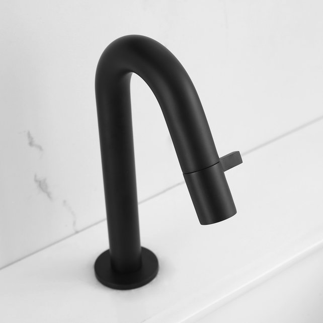 Toiletkraan Eva Laag Rond Mat Zwart Koudwaterkraan Toiletkraan Eva Laag Rond Mat Zwart Koudwaterkraan