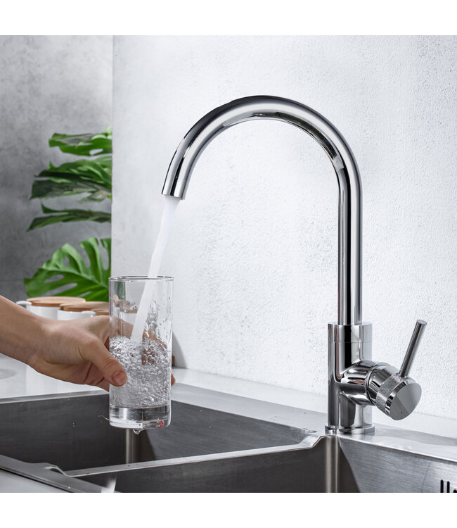 Keukenkraan Amore Mengkraan Rond Chroom Messing Eengreeps Draaibaar Uitloop