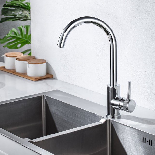 Keukenkraan Amore Mengkraan Rond Chroom Messing Eengreeps Draaibaar Uitloop