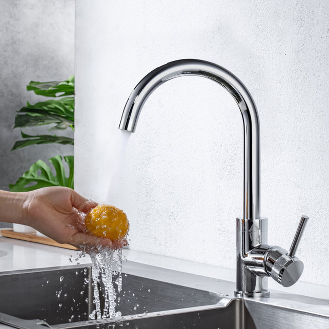 Keukenkraan Amore Mengkraan Rond Chroom Messing Eengreeps Draaibaar Uitloop