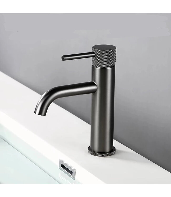 Wastafelkraan Opbouw Ribbed Gunmetal wastafel mengrkaan laag