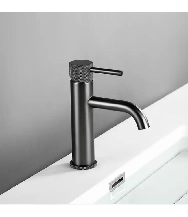 Wastafelkraan Opbouw Ribbed Gunmetal wastafel mengrkaan laag