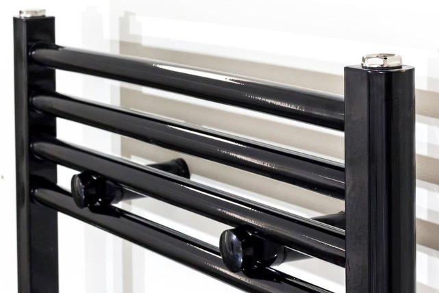 Handdoekradiator 160x60 cm Zwart 828Watt Midden Aansluiting Designradiator Aloni Girne