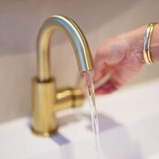 Wiesbaden Caral wastafelkraan Geborsteld Messing draaibaar uitloop rond - 29.5114