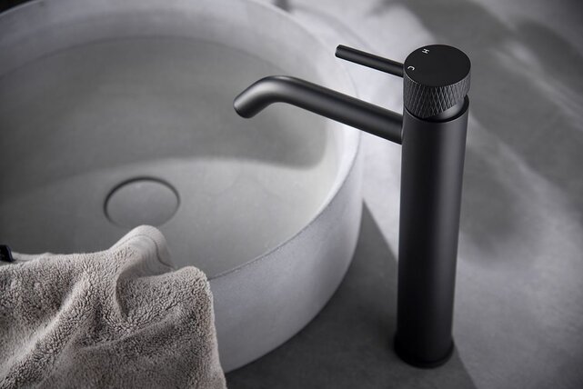 Wiesbaden Ribbd XL wastafelkraan Mat Zwart Hoog - 29.5312 Wiesbaden Ribbd XL wastafelkraan Mat Zwart Hoog - 29.5312