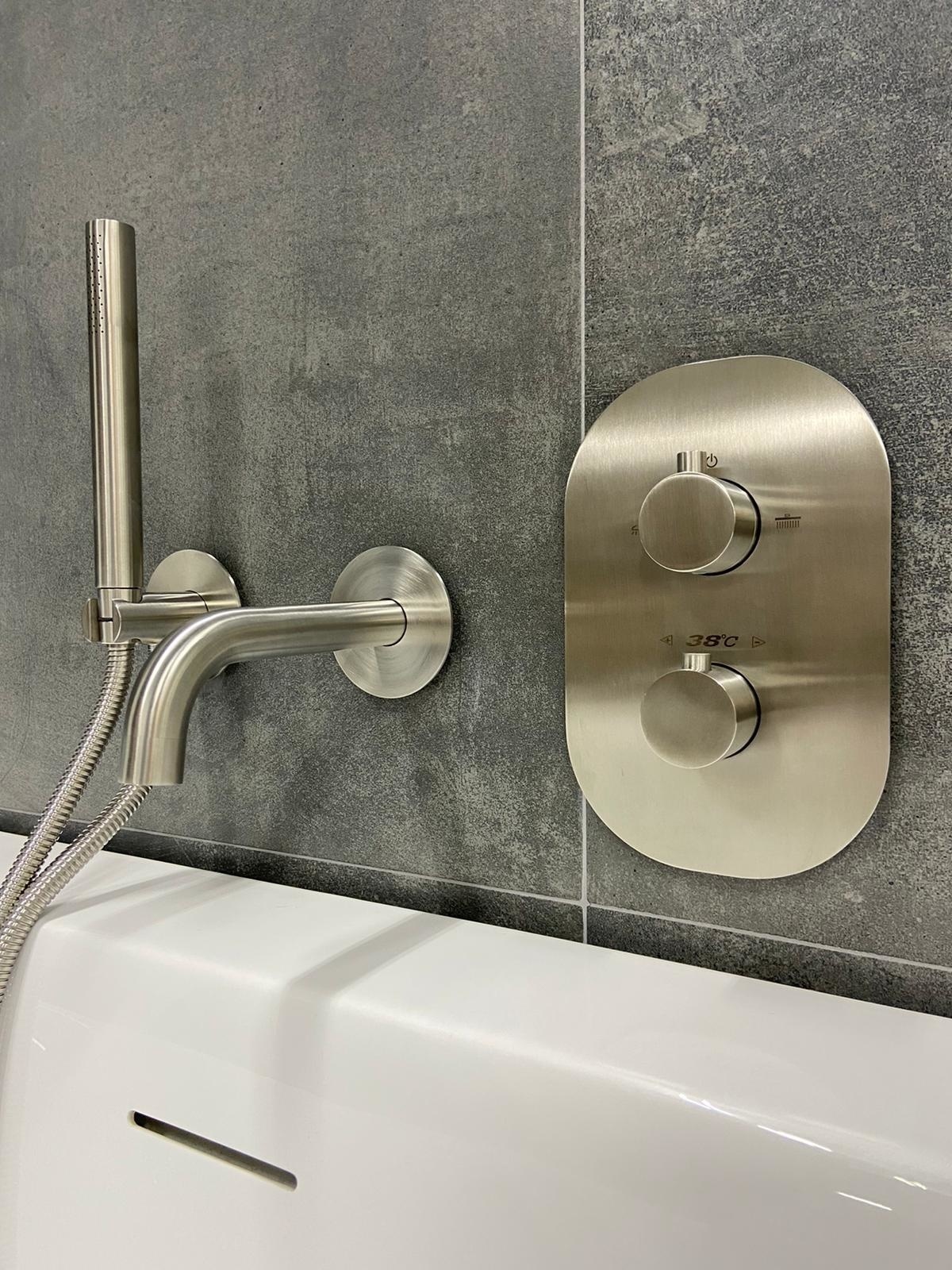 Inbouw Badkranen: Stijlvolle Afwerking voor uw Badkamer