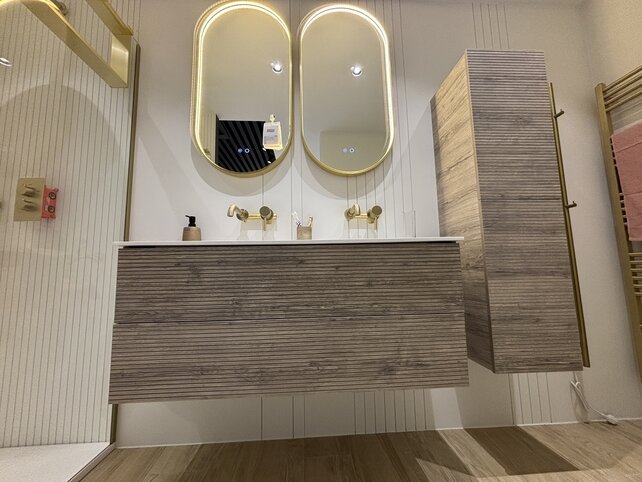 Wastafelonderkast Ribbelfront Elite Licht Hout 120cm Greeploos lades met horizontale reliëf Wastafelonderkast Ribbelfront Elite Licht Hout 120cm Greeploos lades met horizontale reliëf