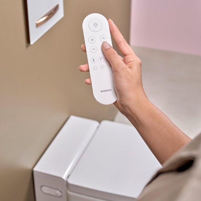 Douchewc Geberit AquaClean Mera Comfort glans/chroom afdekplaatje – glans wit