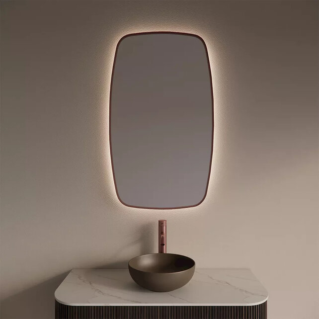 Spiegel Ovaal Epos Verticaal Koper Rosé 60x100cm met sensor en Spiegelverwarming Spiegel Ovaal Epos Verticaal Koper Rosé 60x100cm met sensor en Spiegelverwarming