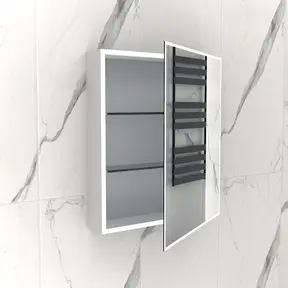 Spiegelkast met LED_verlichting Quatro 60x70x13cm met Stopcontact