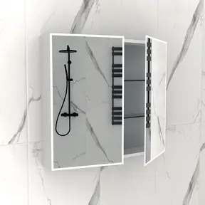 Spiegelkast met LED_verlichting Quatro 80x70x13cm met Stopcontact