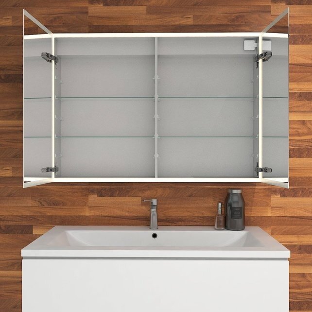 Spiegelkast met LED_verlichting Quatro 120x70x13cm met Stopcontact