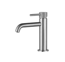 Wastafelkraan Slimline Laag – RVS-Look met geribbeld knop