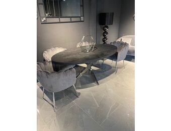 Eettafel Visgraat Ovaal - Black Bonito chrome poot