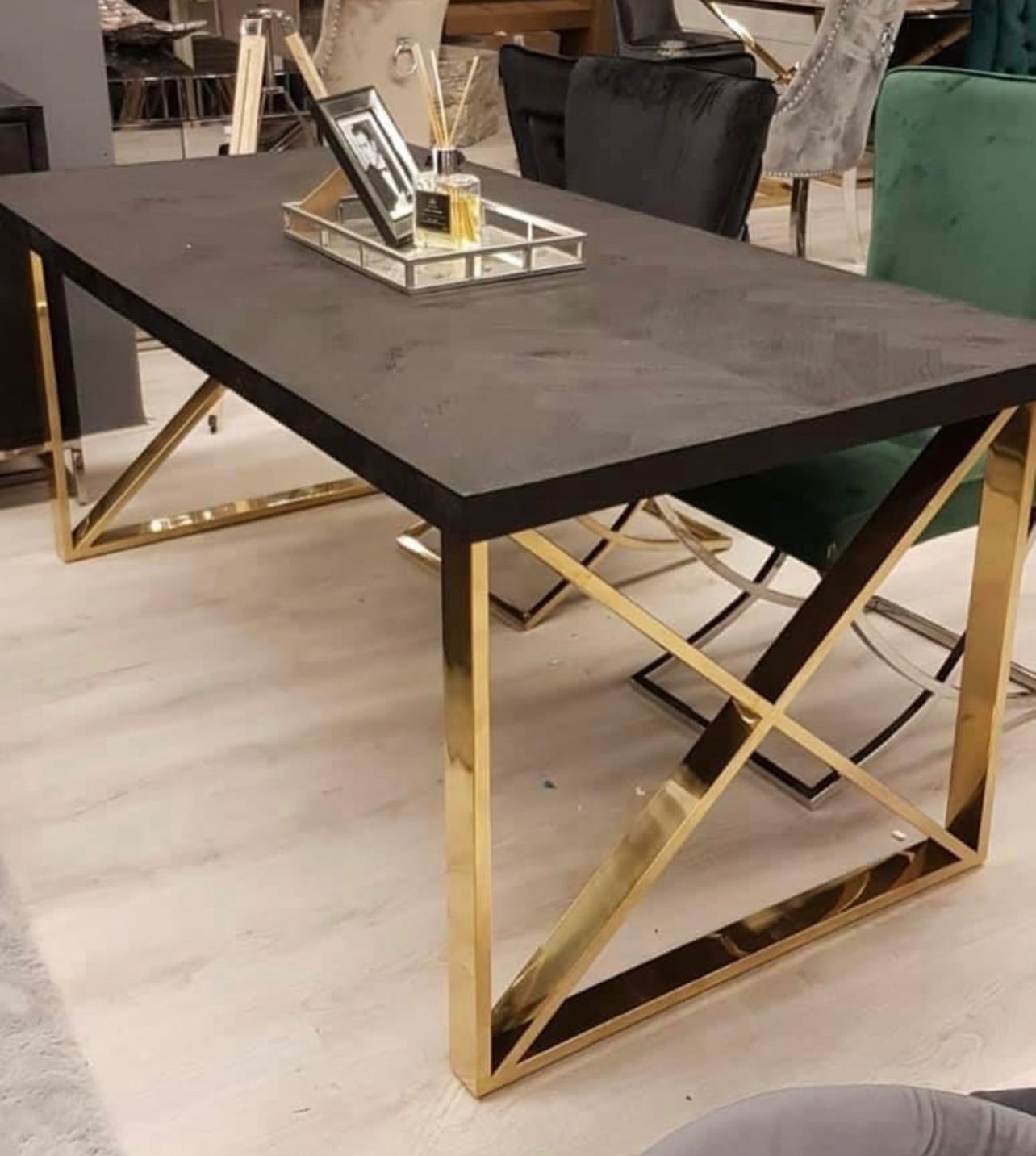 Eettafel Visgraat -  Black Bonito rechthoek gouden poot