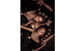 Plexiglas Schilderij 3  donker dames liggen