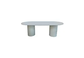 Japandi stijl organische eettafel wit