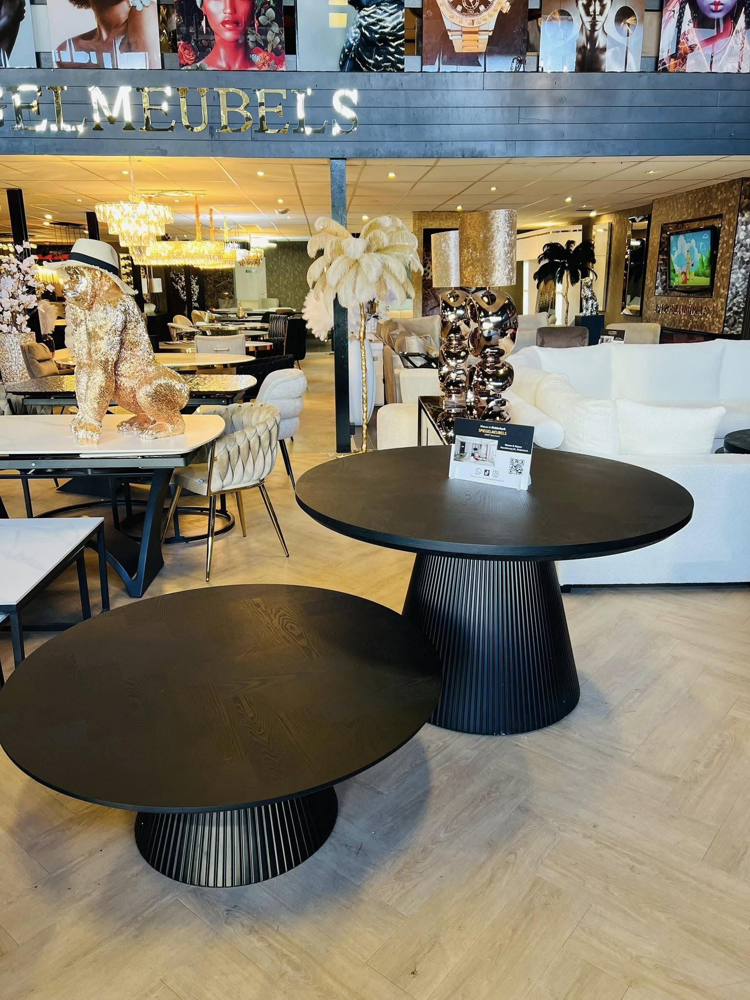 Japandi stijl organische eettafel en salontafel