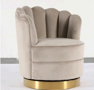 Rosa stoel goude detail taupe