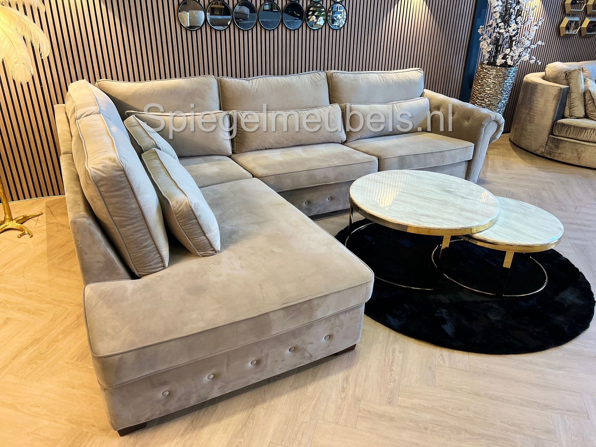 Klassiek bankstel met lounge en knopen Taupe