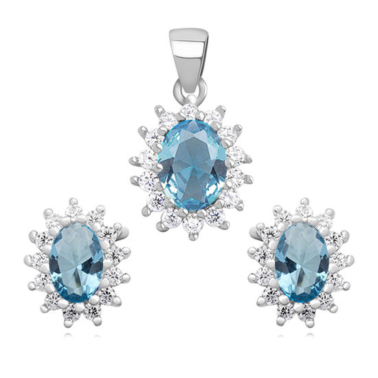 Zilveren oorknoppen met hanger licht blauw