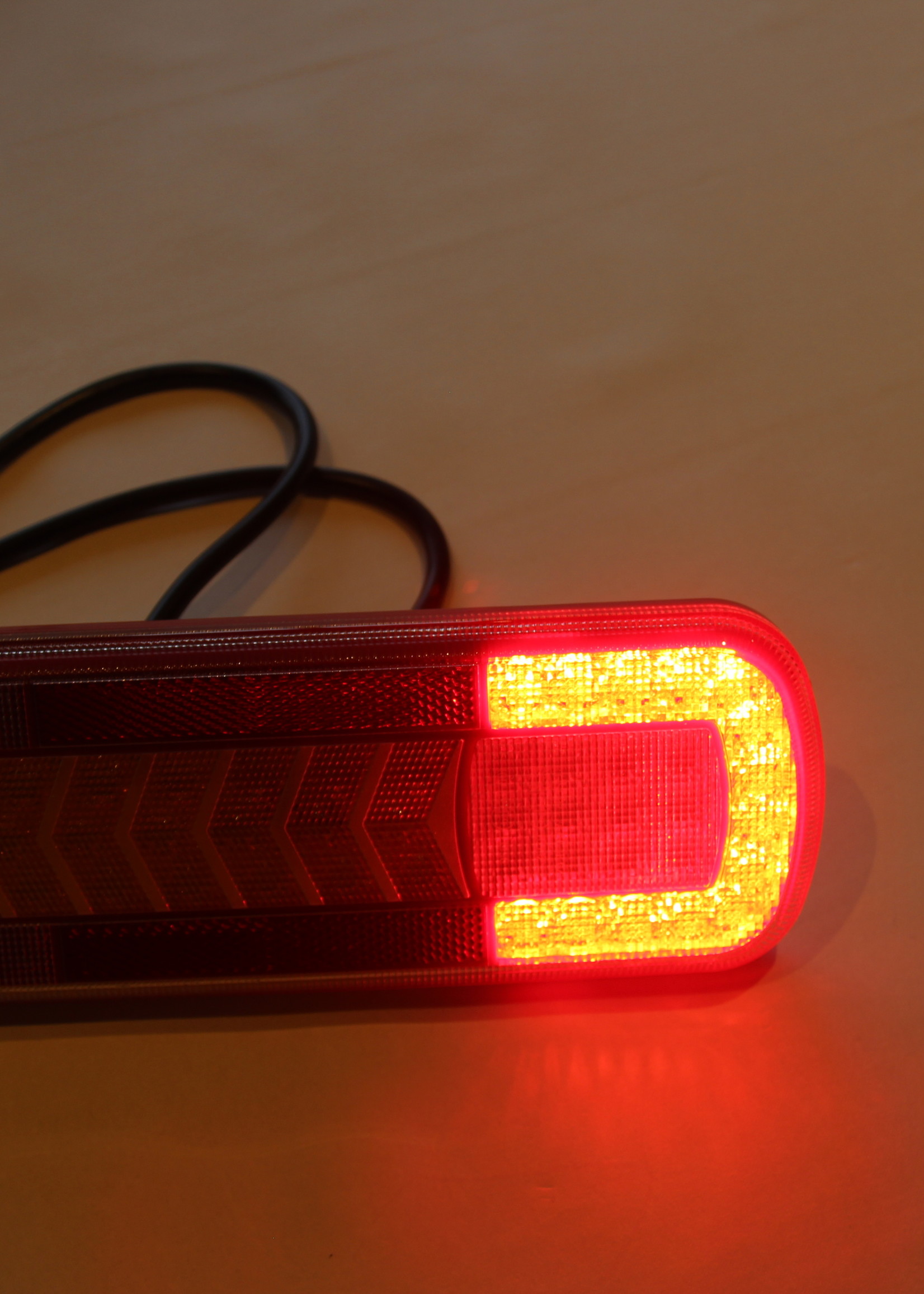 Fleetled DYNAMISCH ACHTERLICHT 5 FUNCTIES - E KEUR