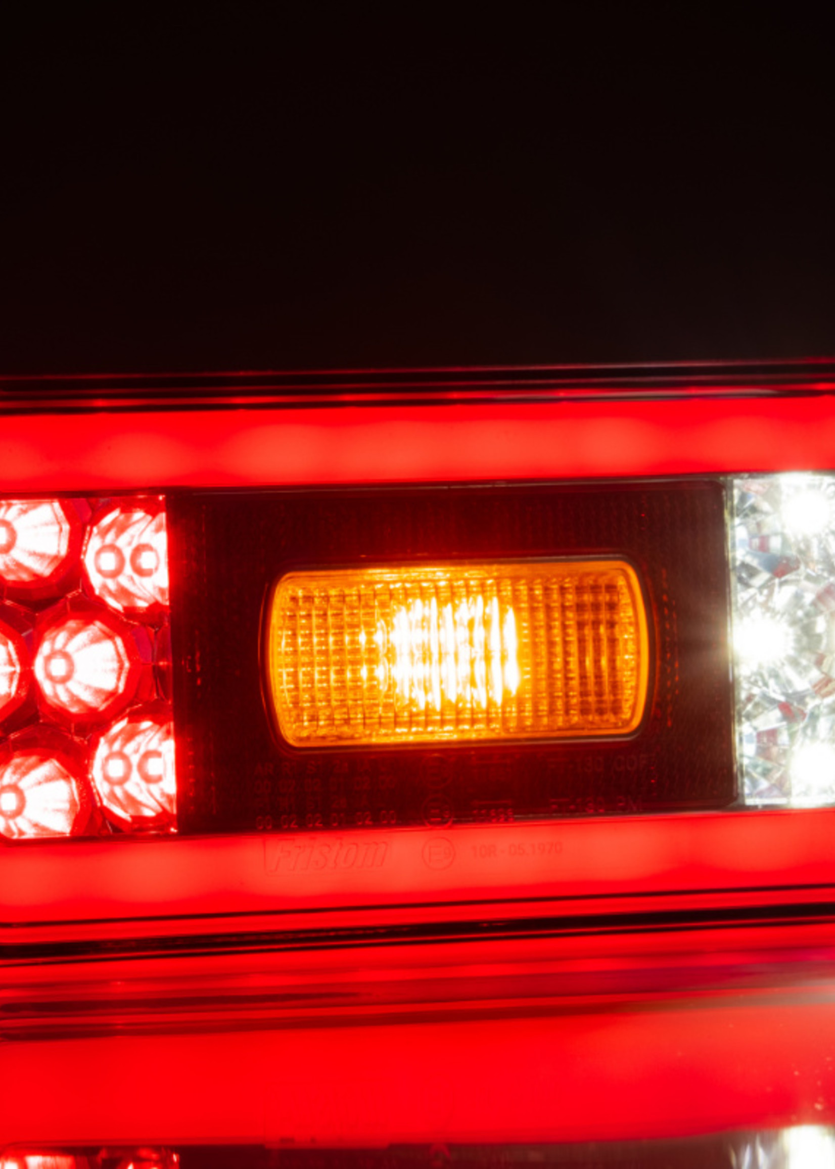 FRISTOM FRISTOM Neon achterlicht 4 functies (mist) bajonet met kentekenverlichting