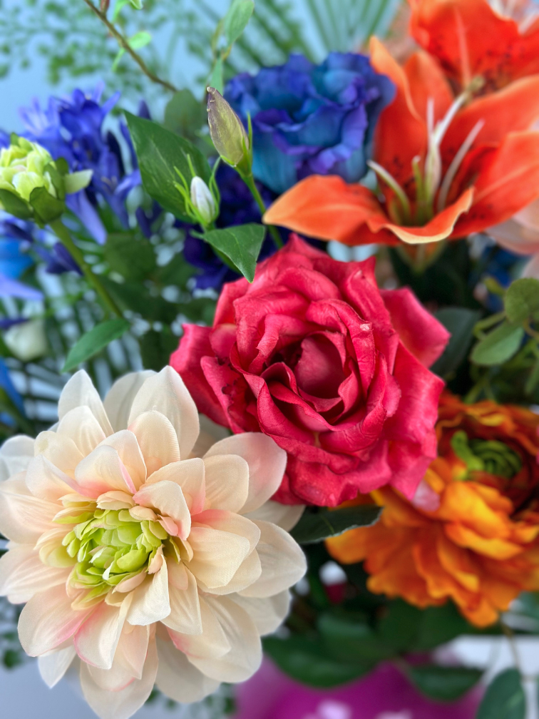 Combideal | Zijden boeket "Luminous Colors"  incl. vaas