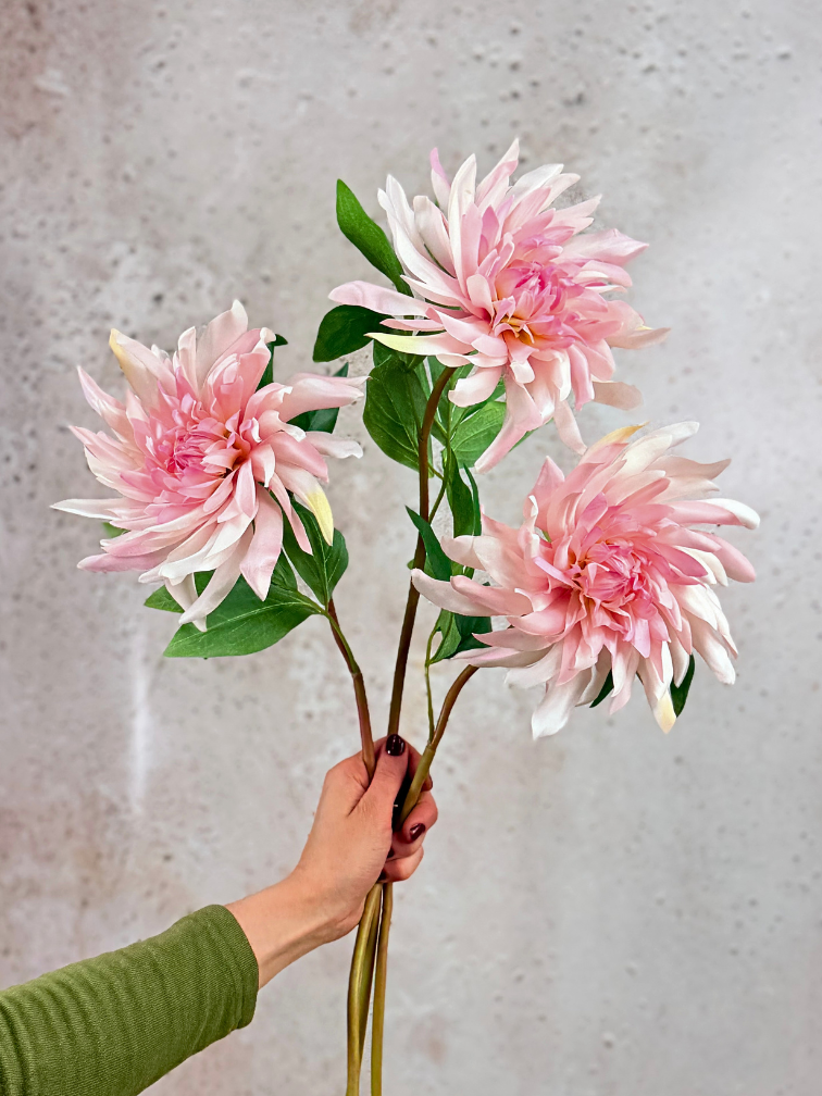 Combi-deal | Zijden bloemenbundel "Dahlia Twist" - roze