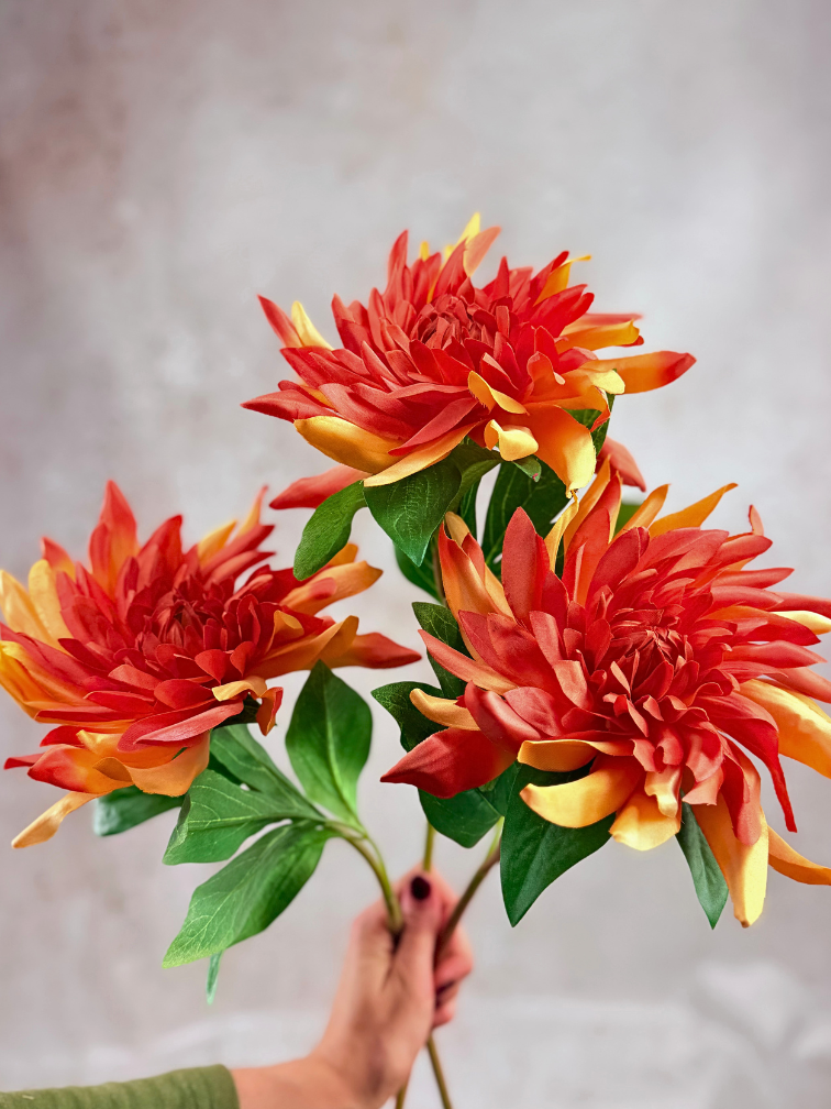 Combi-deal | Zijden bloemenbundel "Dahlia Twist" - oranje