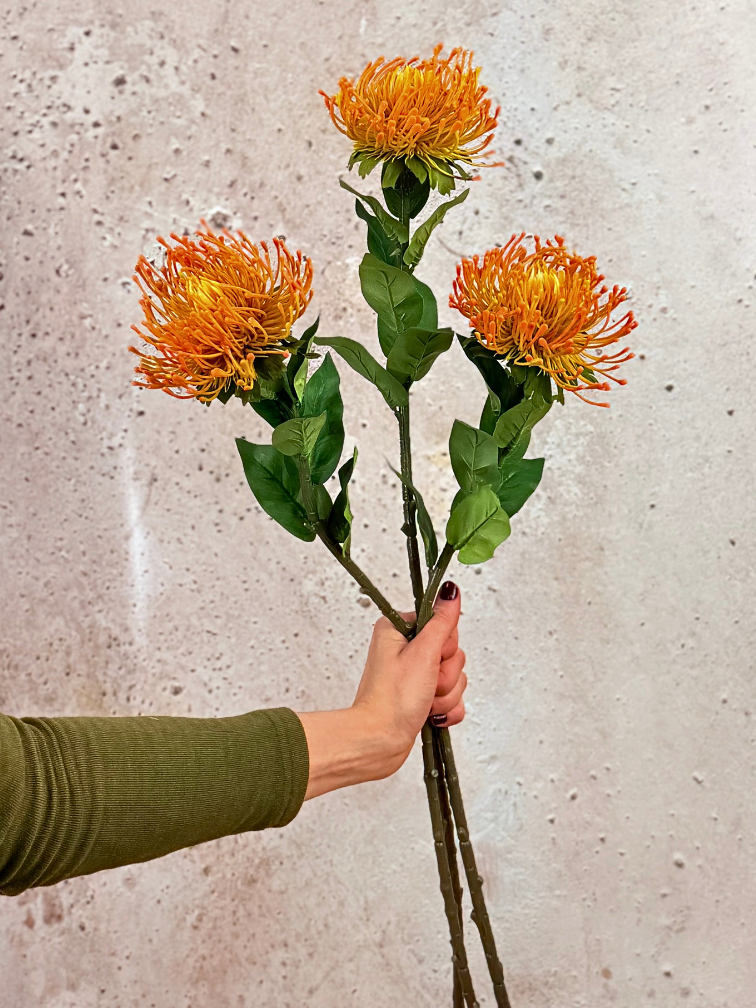 Combi-deal | Zijden bloemenbundel "Nutan" - oranje