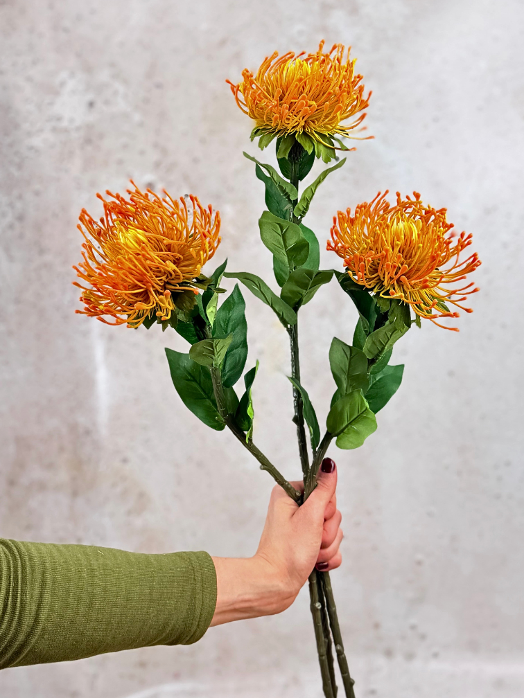 Combi-deal | Zijden bloemenbundel "Nutan" - oranje