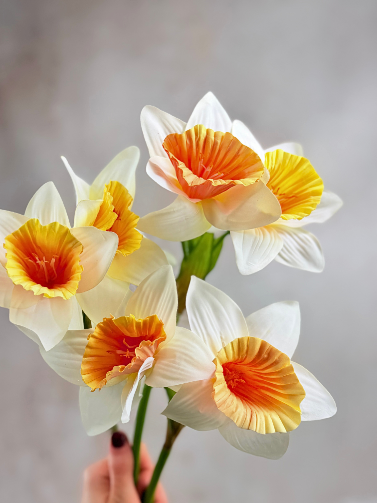 Combi-deal | Zijden bloemenbundel "Naricissen"