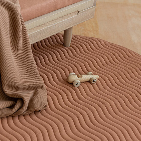 Nobodinoz tipi en accessoires Nobodinoz Kiowa tapis de jeu Sienna brown