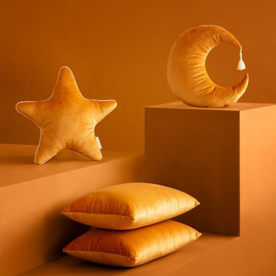 Nobodinoz tipi en accessoires Coussin Pierrot Moon Farniente Jaune - Nobodinoz