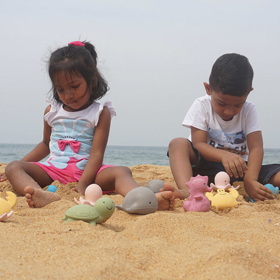 Tikiri jouet de bain avec cloche cheval de mer