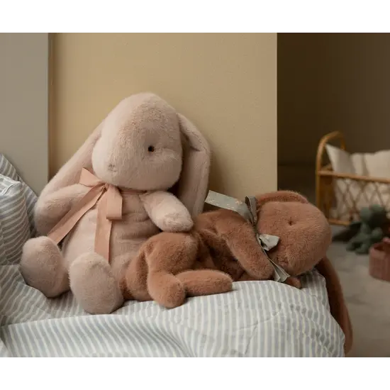 Maileg Maileg | Peluche lapin endormi, petit - marron doux