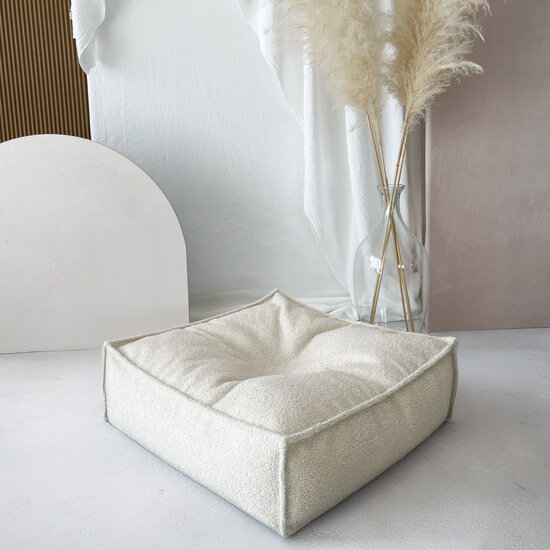 Moje Moje | Bouclé Ottoman -carré - Crème