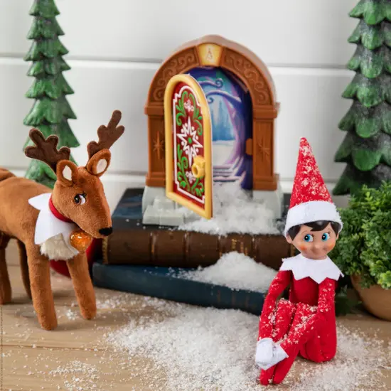 The Elf On The Shelf The  Elf On The Shelf |  Porte Elfe