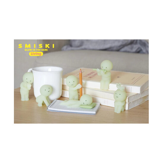 Smiski Smiski | Mini Figure Living Series