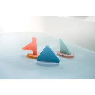 Moes | 3 Floating Boats