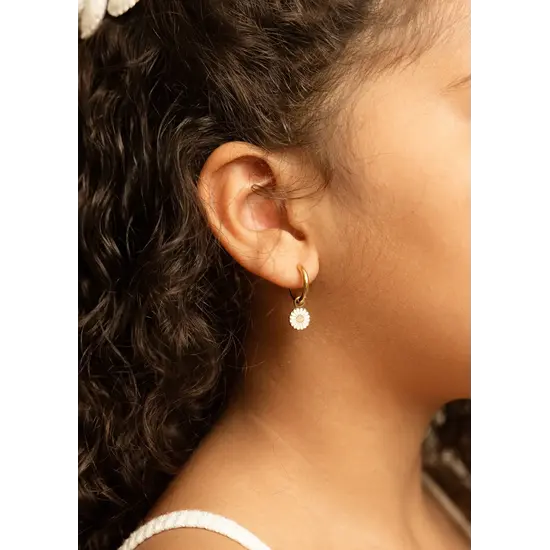 Mrs Ertha Mrs Ertha | Charms Golden Daisy