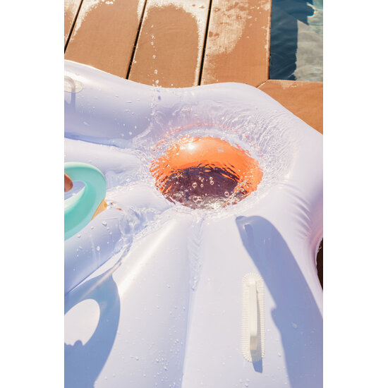 Quut Quut | Inflatable Seashell Float