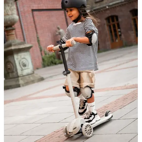 Scoot and Ride Scoot and Ride | Highwaykick 3S Ash