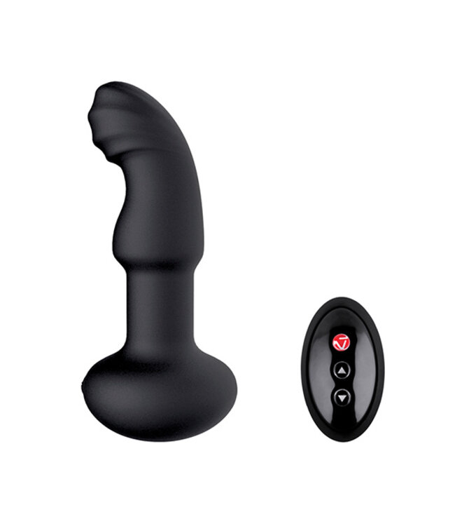 Nomi Tang - Pluggy Rotating & Vibrating Butt Plug RC