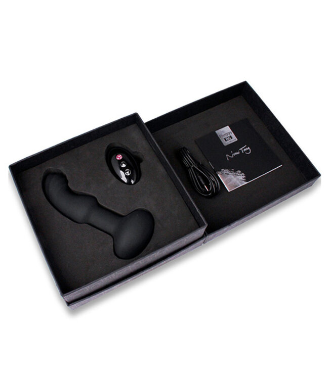 Nomi Tang - Pluggy Rotating & Vibrating Butt Plug RC