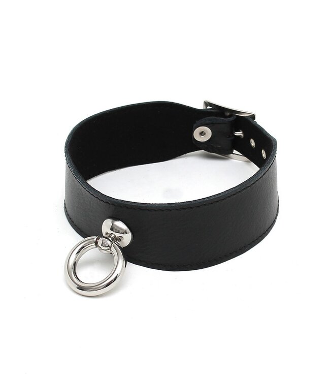 Rimba - Halsband met grote ring, 4 cm. breed