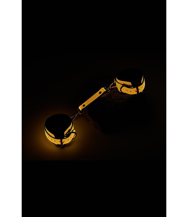 RADIANT HANDCUFF GLOW IN THE DARK ORANGE