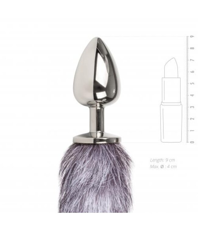 Grote zilverkleurige buttplug met grijze vossenstaart